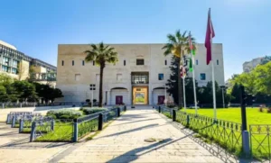 461696945 955763703256501 79062788434822937 n 780x470 1